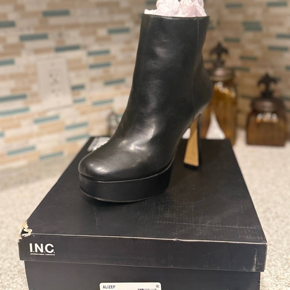 INC International Concepts Women's Black Platform Heeled Boots